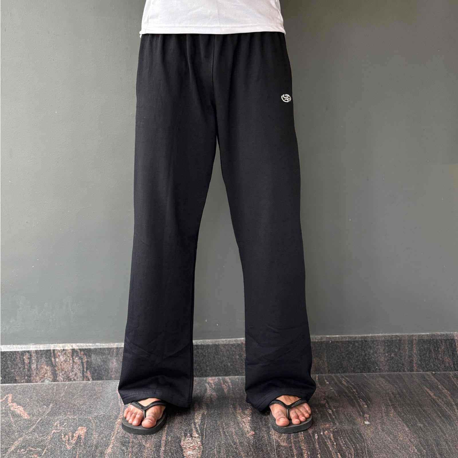 YARNGUY RELAXED FIT TRACK PANT-BLACK