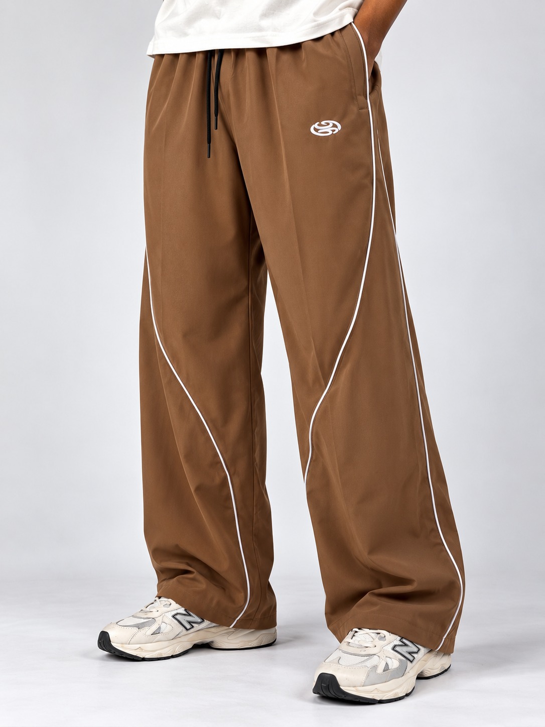 LOOSE FIT PIPING TRACK PANTS-CARAMEL BROWN
